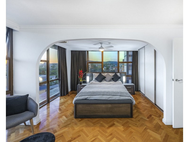 33/58 Sandford Street, St Lucia QLD 4067