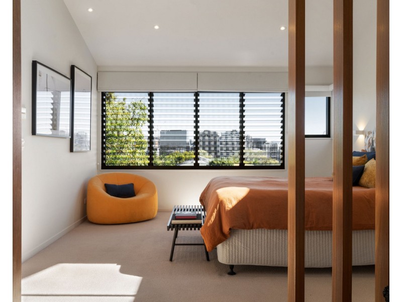 7 Davidson Tce, Teneriffe QLD 4005