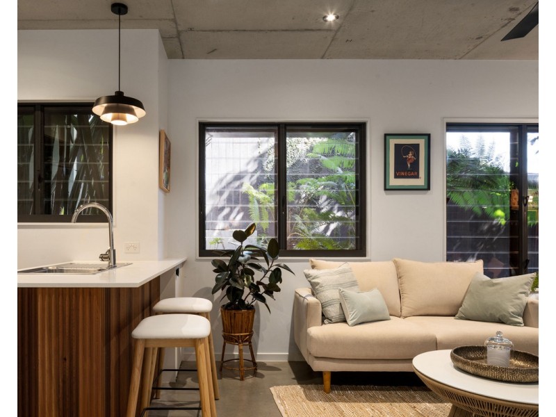 7 Davidson Tce, Teneriffe QLD 4005