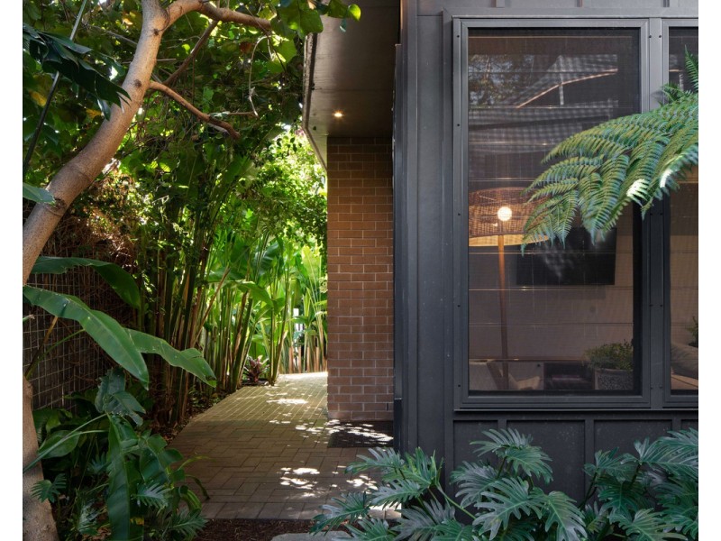 7 Davidson Tce, Teneriffe QLD 4005