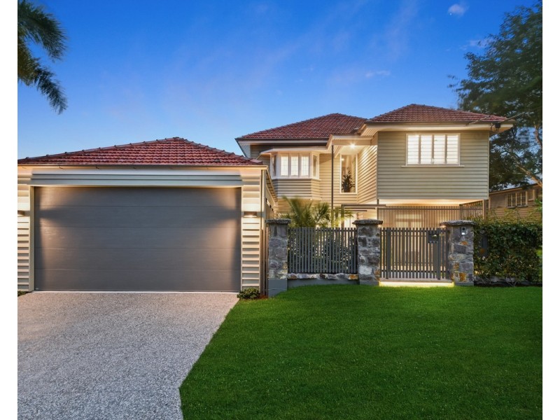 23 Southerden Avenue, Grange QLD 4051