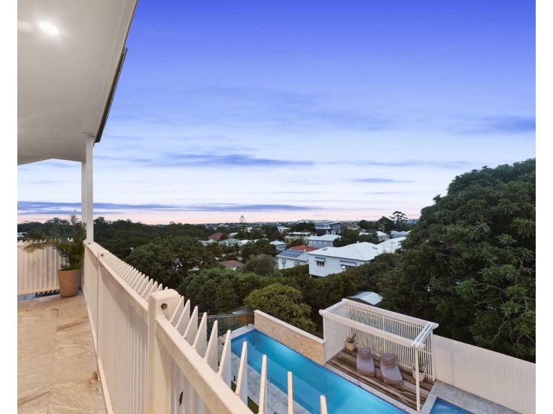 23 Southerden Avenue, Grange QLD 4051