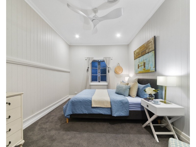 23 Southerden Avenue, Grange QLD 4051