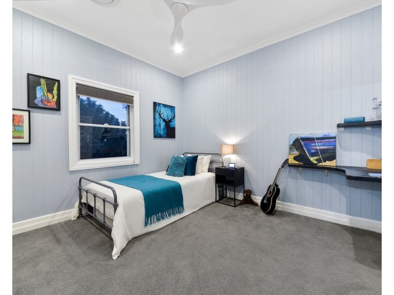 23 Southerden Avenue, Grange QLD 4051