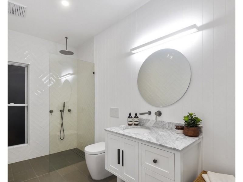 23 Southerden Avenue, Grange QLD 4051