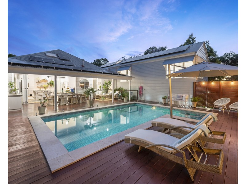 32 Plumer Street, Sherwood QLD 4075