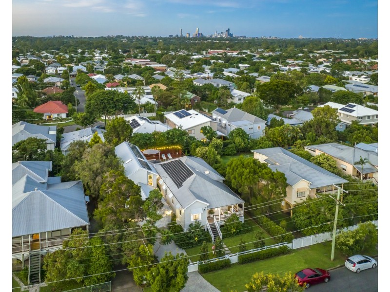 32 Plumer Street, Sherwood QLD 4075