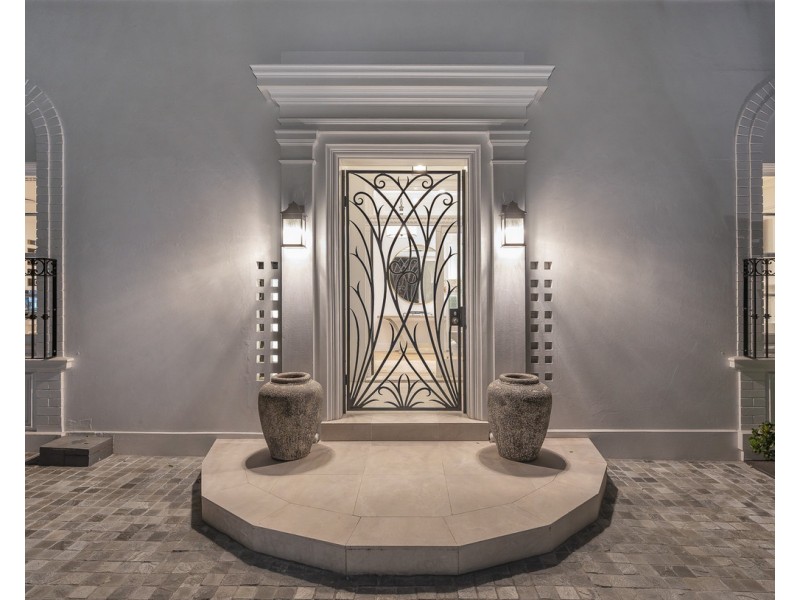 84 Markwell Street, Hamilton QLD 4007