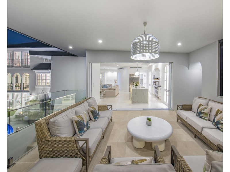 84 Markwell Street, Hamilton QLD 4007