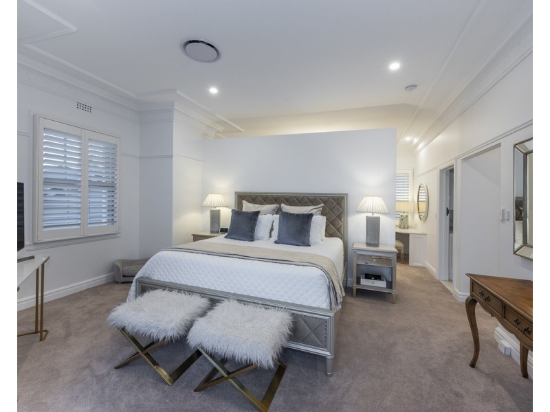 84 Markwell Street, Hamilton QLD 4007