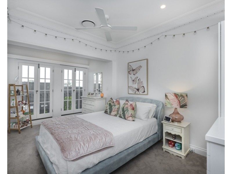 84 Markwell Street, Hamilton QLD 4007