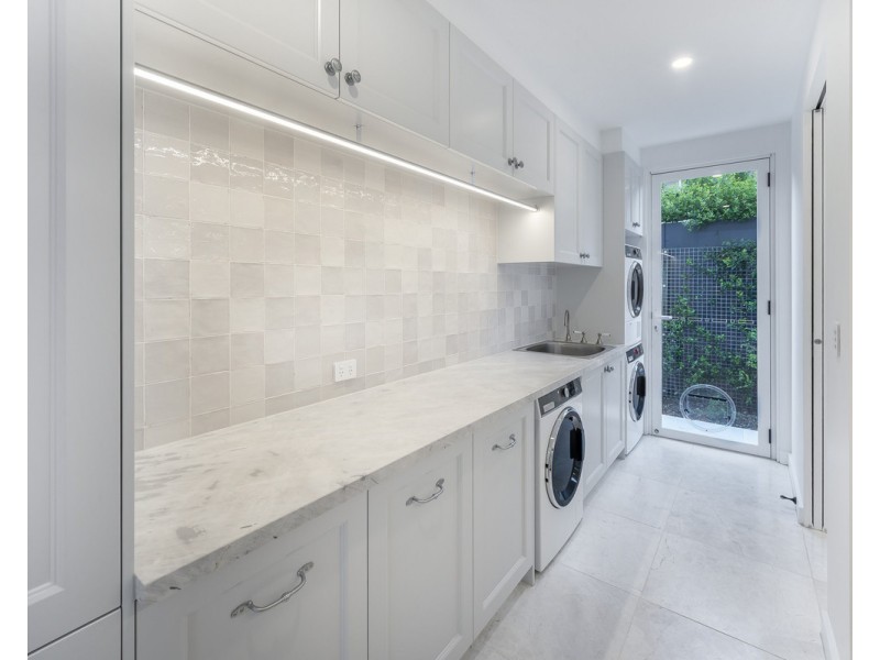 84 Markwell Street, Hamilton QLD 4007