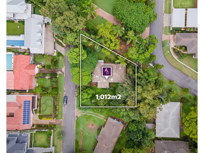 33 Garema Street, Indooroopilly QLD 4068