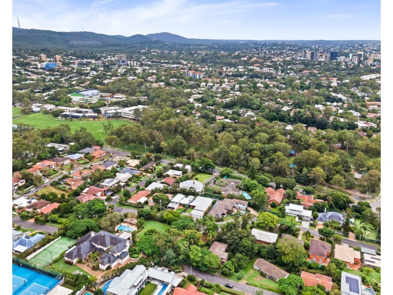 33 Garema Street, Indooroopilly QLD 4068