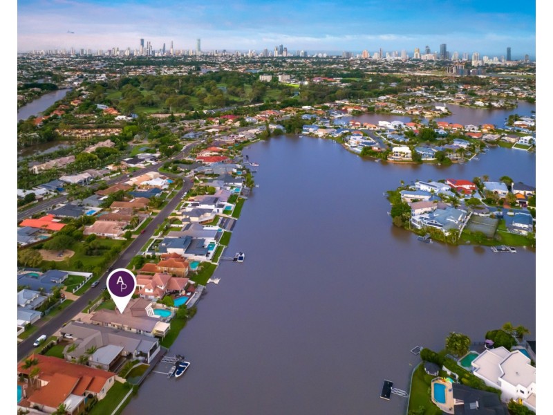 26 Santabelle Crescent, Clear Island Waters QLD 4226