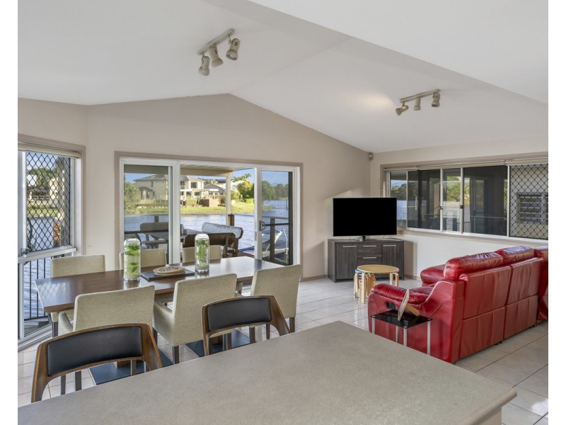 26 Santabelle Crescent, Clear Island Waters QLD 4226