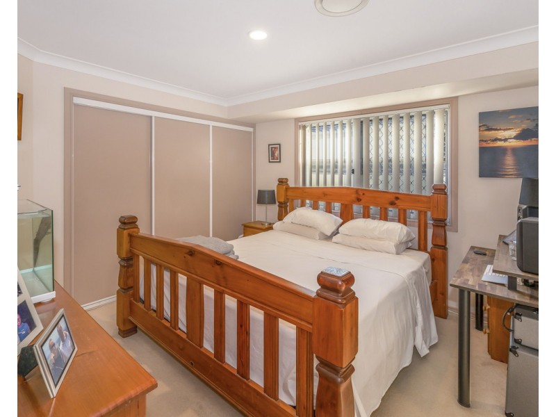 26 Santabelle Crescent, Clear Island Waters QLD 4226
