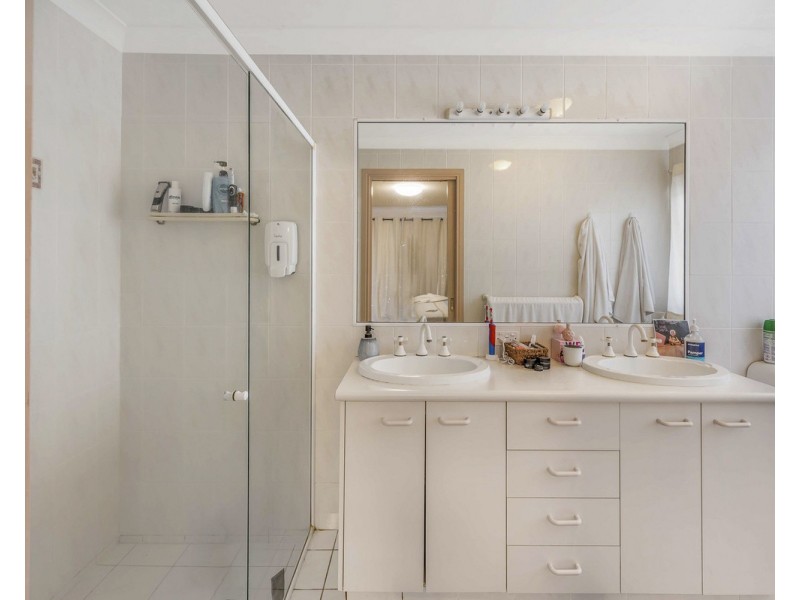 26 Santabelle Crescent, Clear Island Waters QLD 4226