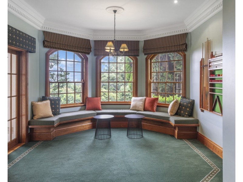 17 Leatherwood Place, Brookfield QLD 4069