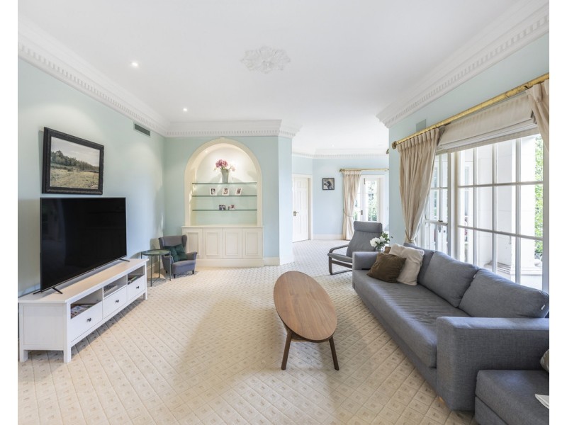 17 Leatherwood Place, Brookfield QLD 4069