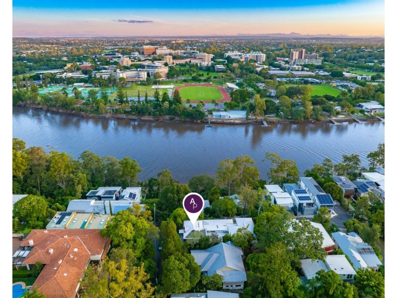 37 Saint James Street, Highgate Hill QLD 4101