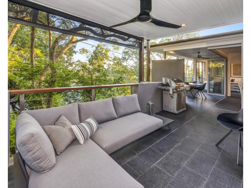 37 Saint James Street, Highgate Hill QLD 4101