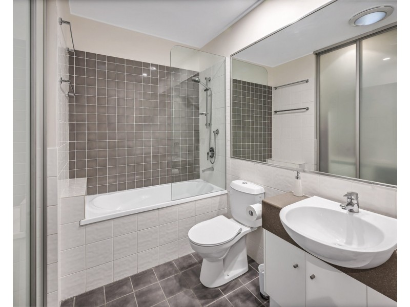 37 Saint James Street, Highgate Hill QLD 4101