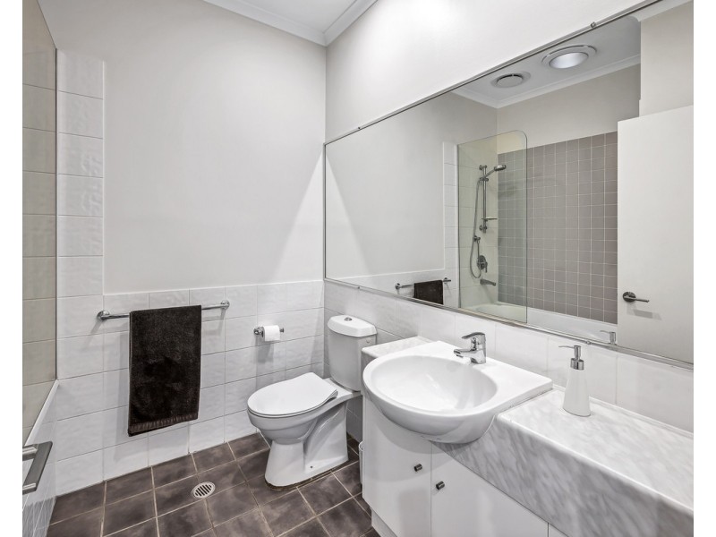 37 Saint James Street, Highgate Hill QLD 4101