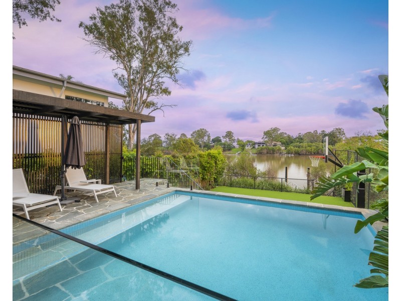 43 Ivy Street, Indooroopilly QLD 4068