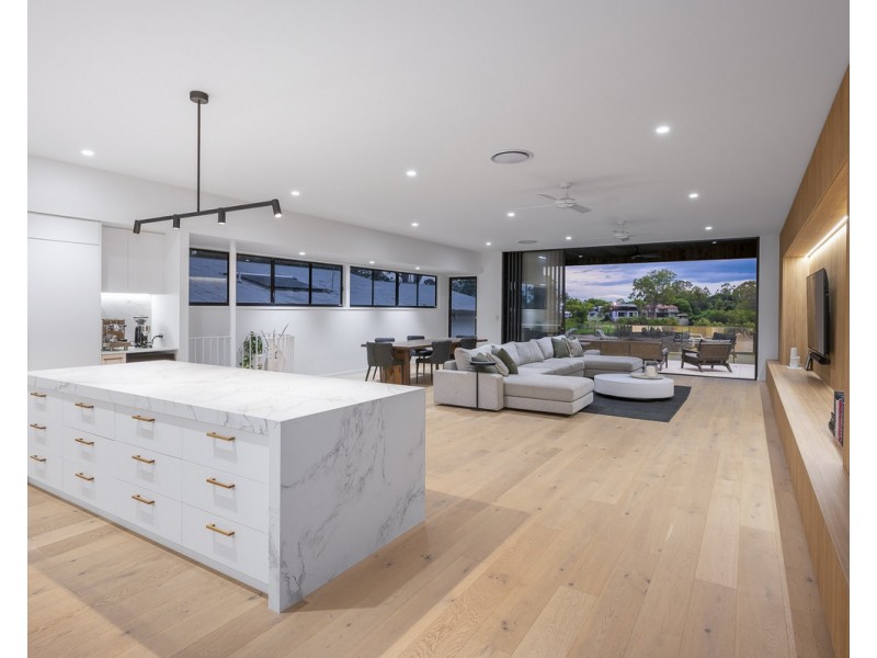 43 Ivy Street, Indooroopilly QLD 4068