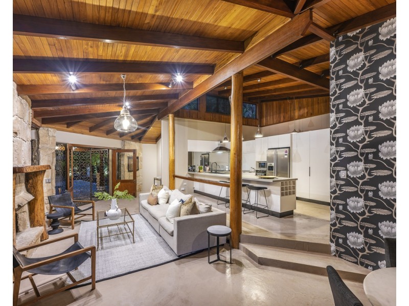 65 Westminster Boulevard, Elanora QLD 4221