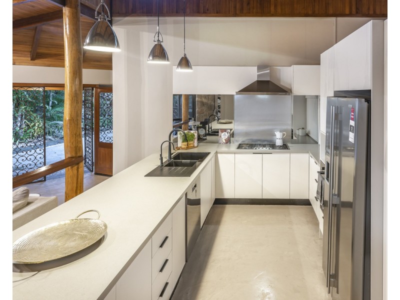 65 Westminster Boulevard, Elanora QLD 4221