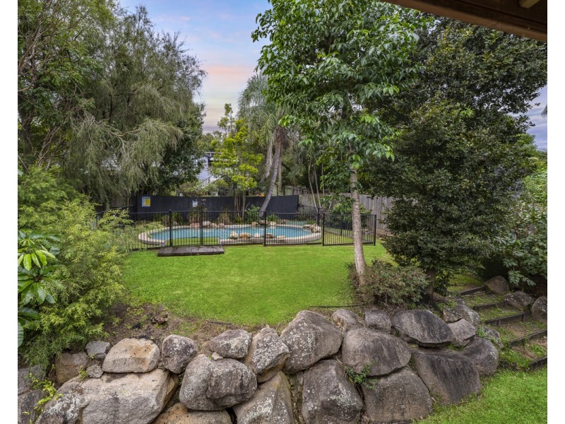 26 Overend Street, Norman Park QLD 4170