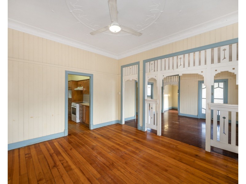 26 Overend Street, Norman Park QLD 4170