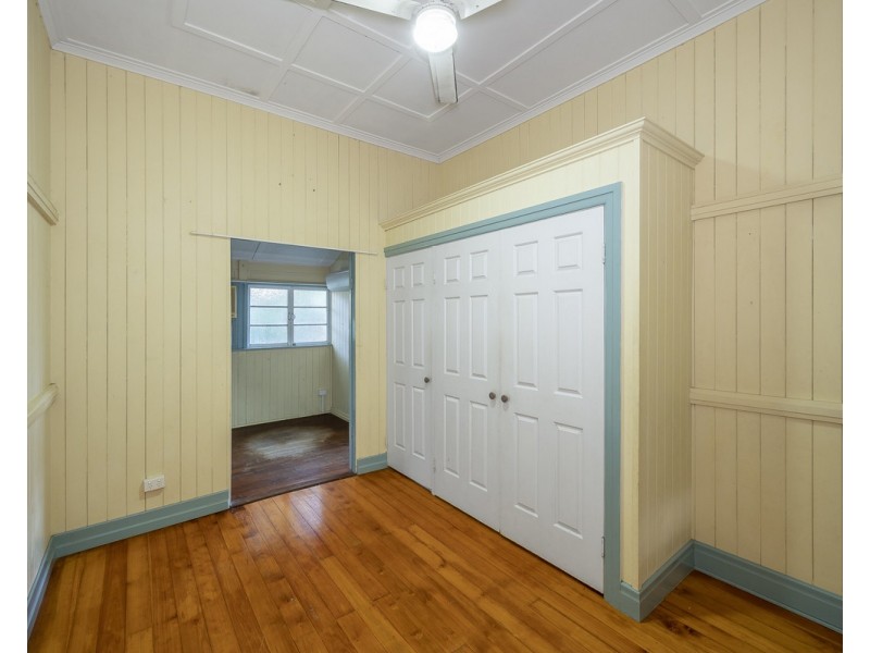 26 Overend Street, Norman Park QLD 4170