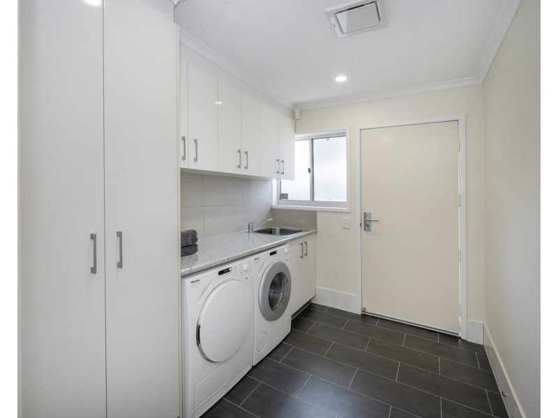 26 Woodcliffe Crescent, Woody Point QLD 4019