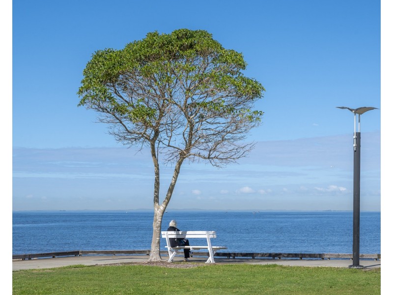 26 Woodcliffe Crescent, Woody Point QLD 4019