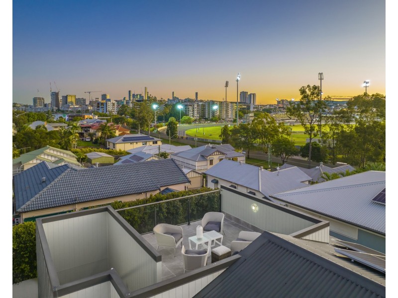 11 Atkinson Street, Hamilton QLD 4007