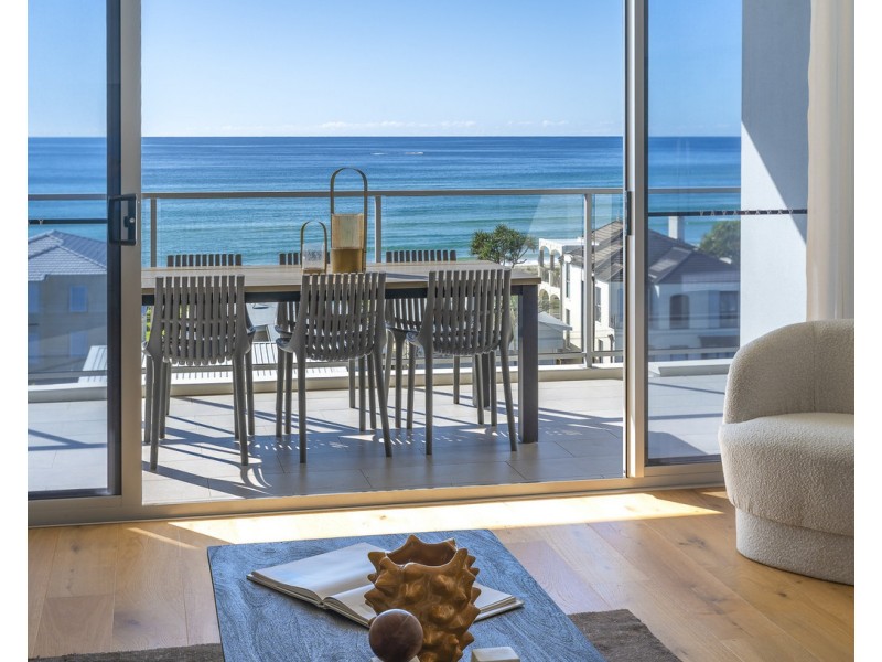 405/10 Third Avenue, Palm Beach QLD 4221