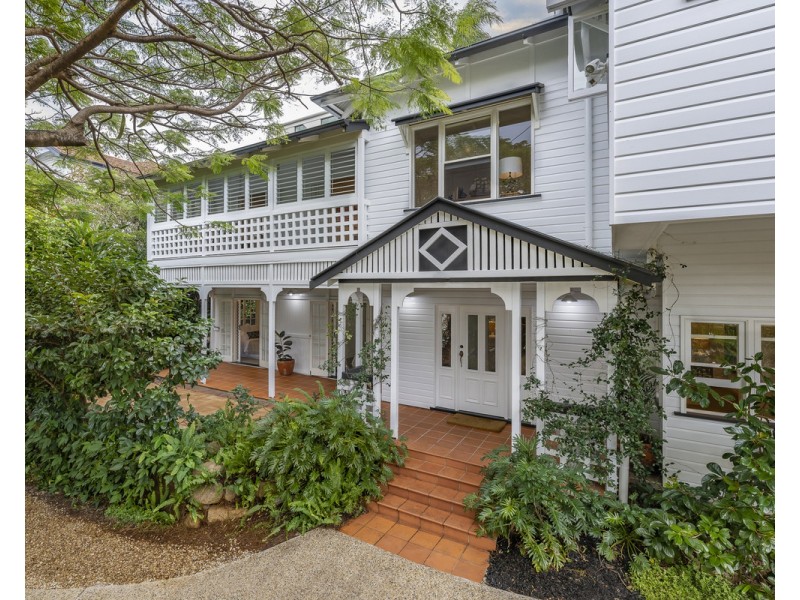 5 Hunter Lane, Clayfield QLD 4011