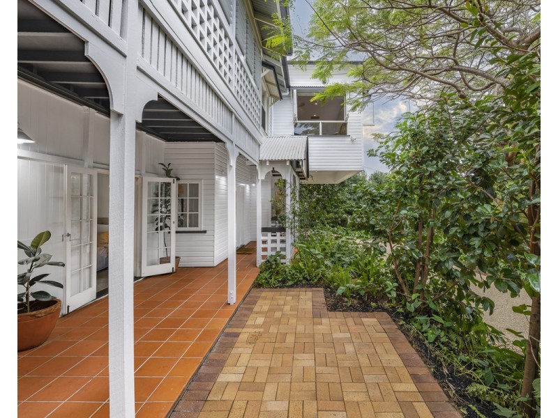 5 Hunter Lane, Clayfield QLD 4011