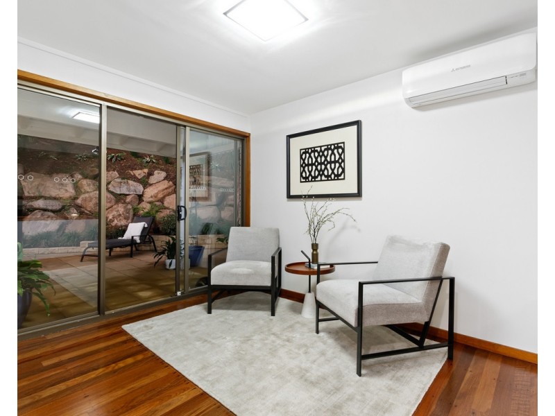 29 Fairweather Street, Kenmore QLD 4069