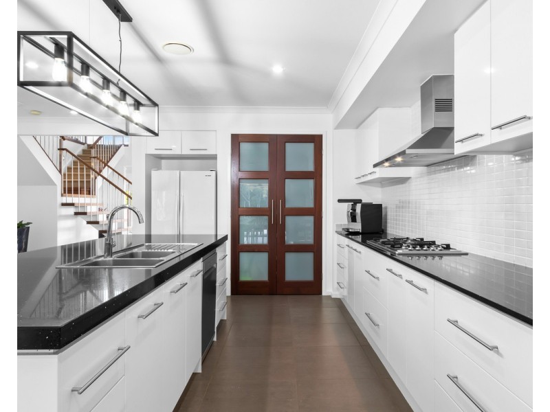 13 Kallatina Terrace, Karalee QLD 4306