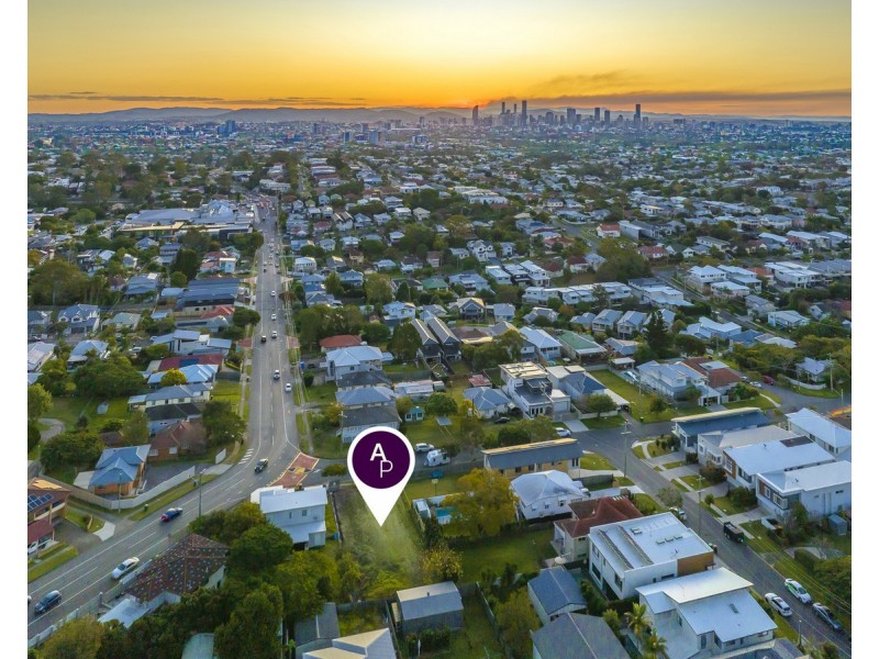 60 Brooks Street, Camp Hill QLD 4152