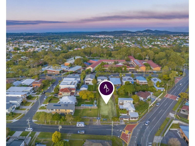 60 Brooks Street, Camp Hill QLD 4152