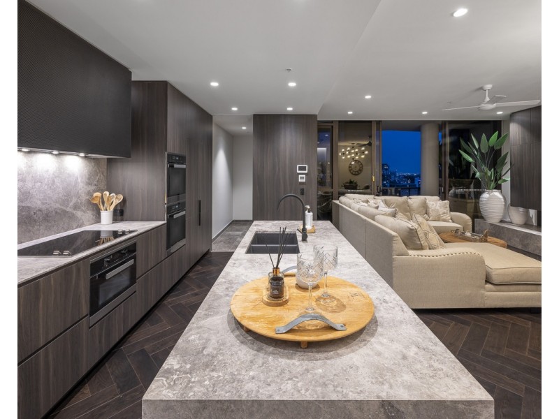 11602/7 Chester Street, Newstead QLD 4006