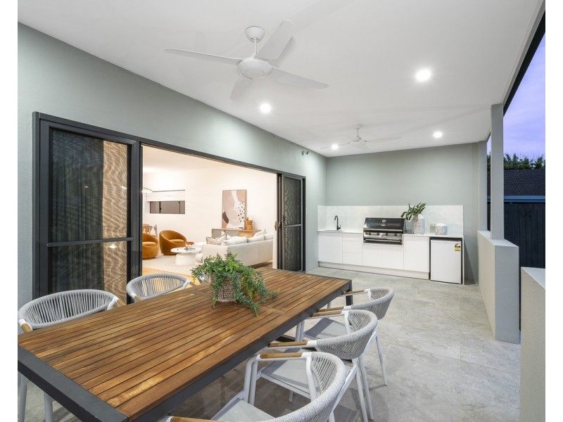 17 Hopetoun Street, Ascot QLD 4007