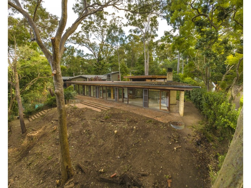 10 Roedean Street, Fig Tree Pocket QLD 4069