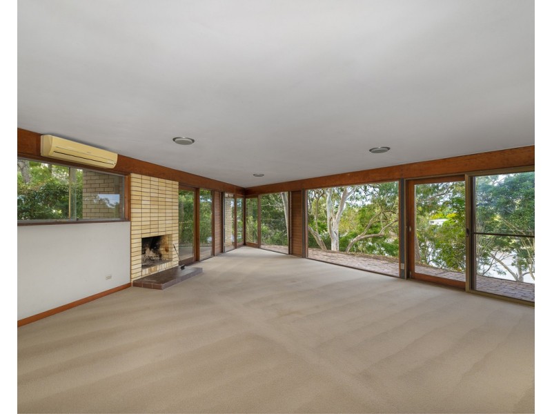 10 Roedean Street, Fig Tree Pocket QLD 4069