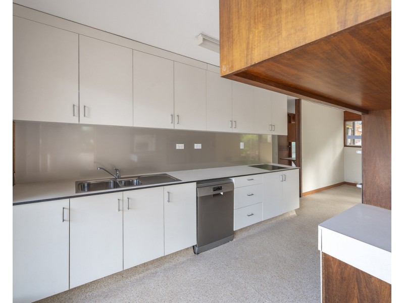 10 Roedean Street, Fig Tree Pocket QLD 4069